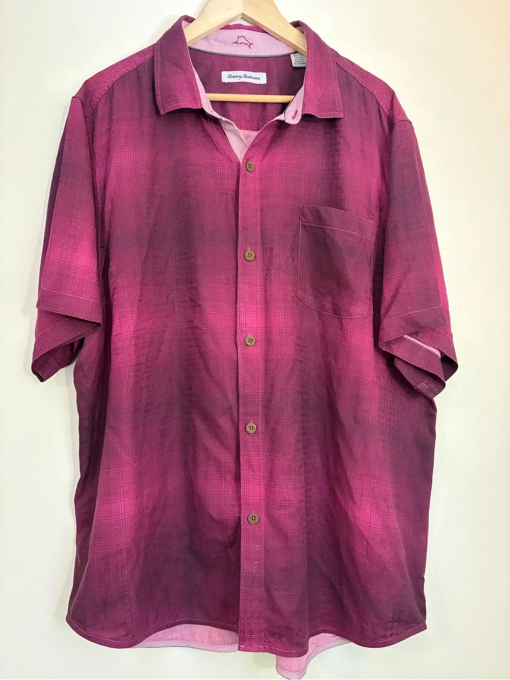 Tommy Bahama Men’s 100% Silk Camp Shirt XL Burgundy Plaid Short Sleeve - Picture 1 of 8